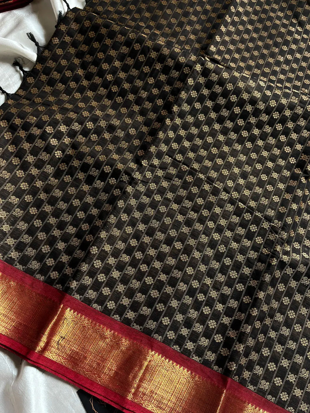 Vintage Looms – Black Chettinadu Cotton