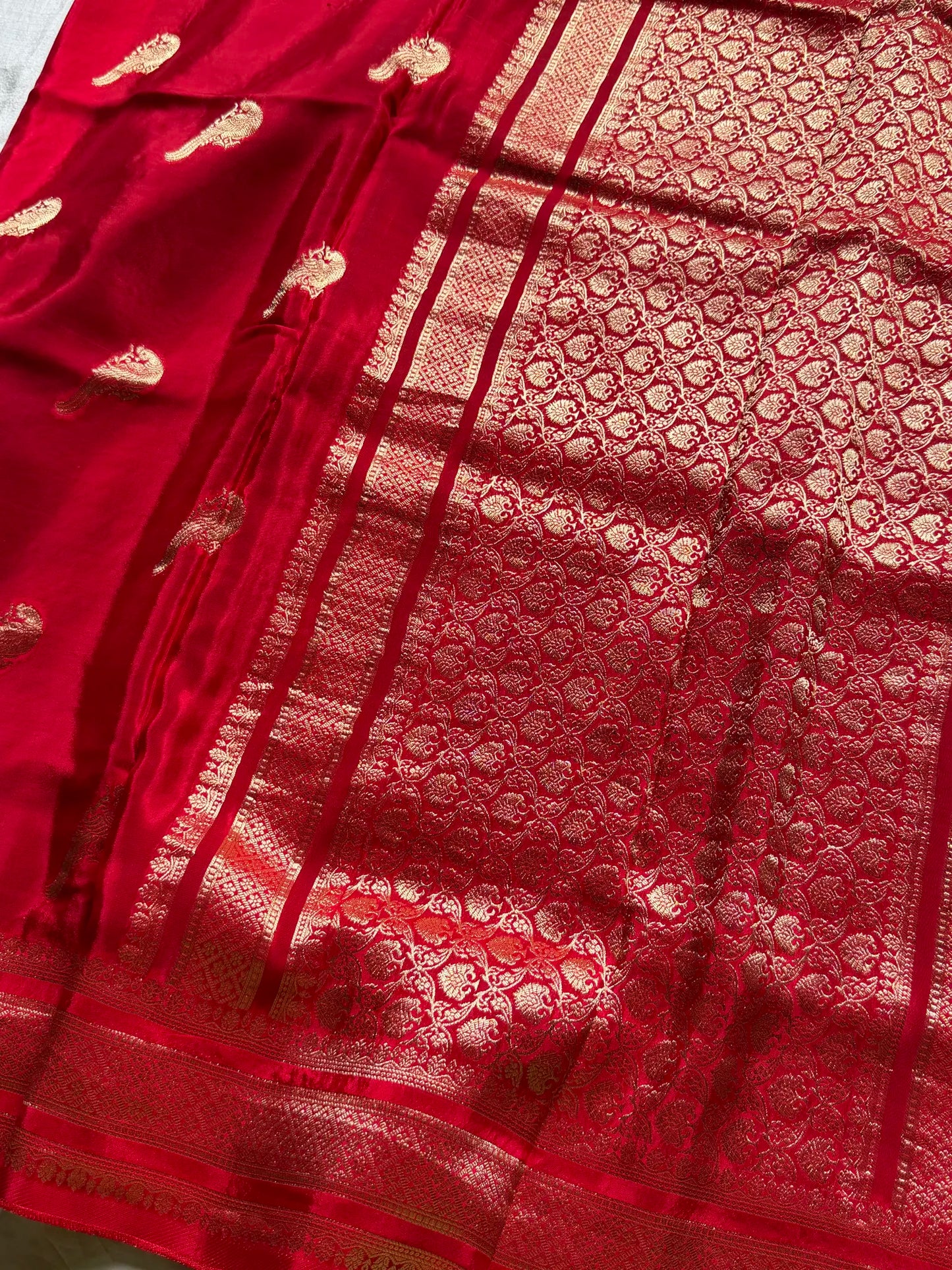 Banarasi Royale Edit - Red