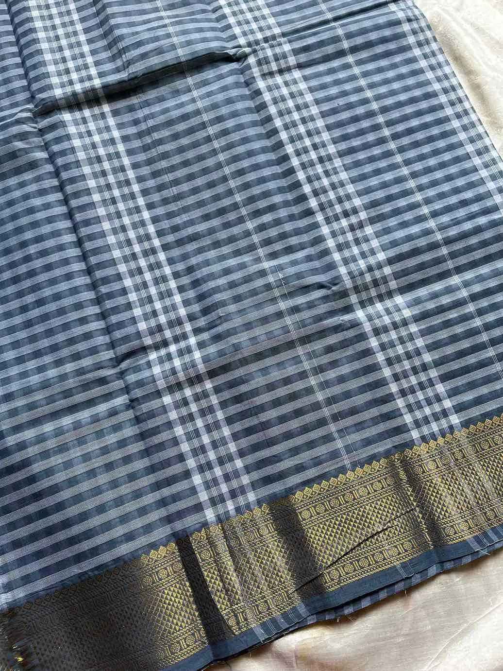 Mini Kattam – Grey & White Chettinadu cotton (Without Blouse)