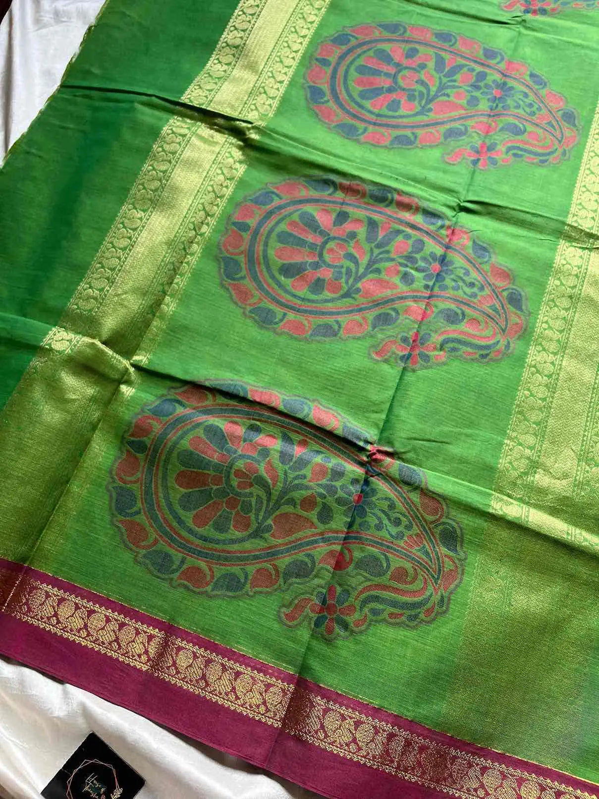 Green Kanchi Cotton Saree with small border and mango motif zari pallu – Zari & Thread Edit by House of Thansha