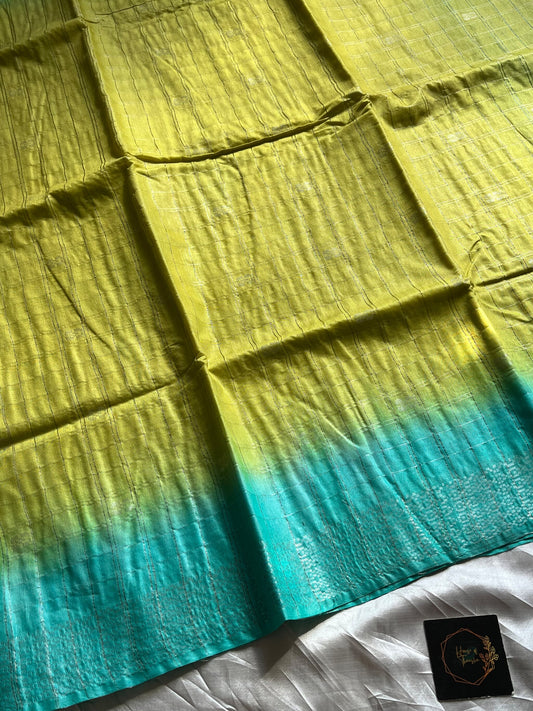 Green Slub Linen Saree with blue contrast border and blouse, breathable fabric
