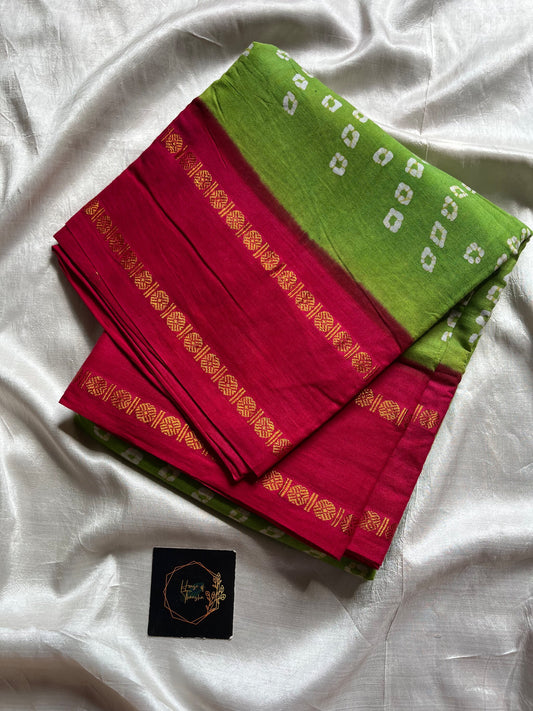 Green Atchu Kattu Sungudi cotton saree with pink border