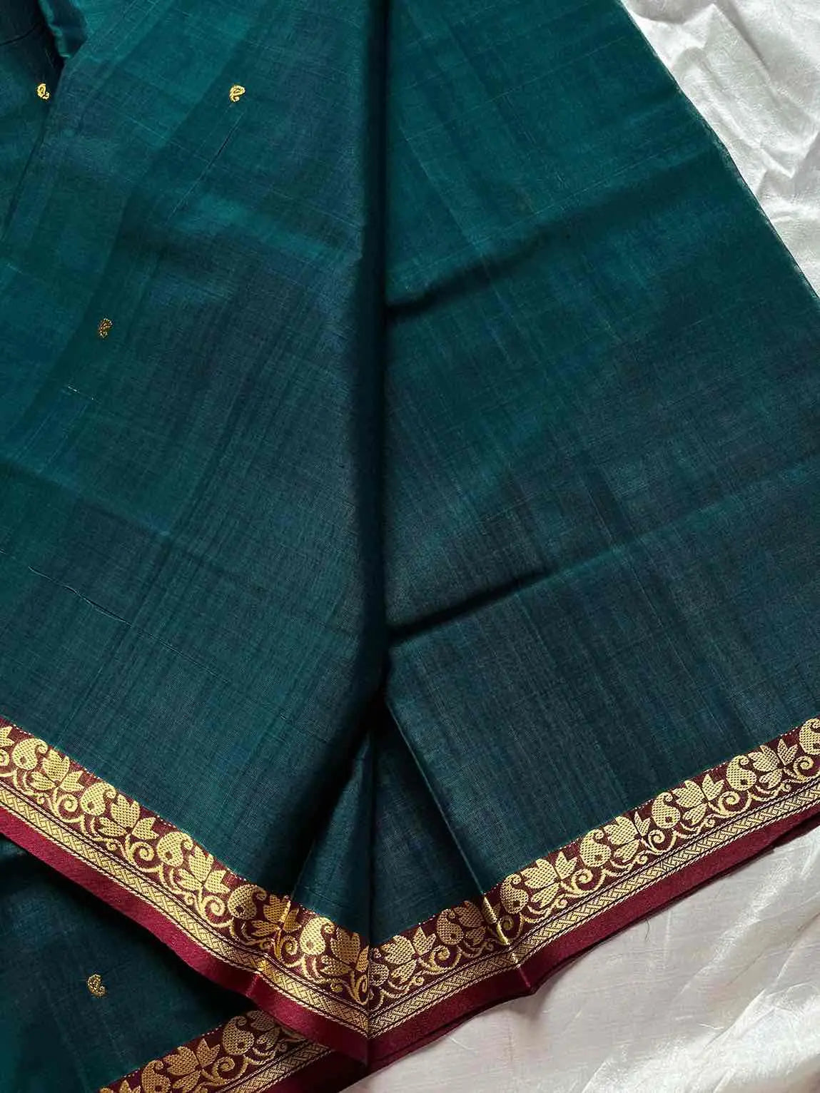Vegan Weaves – Peacock green Handloom Art Silk Saree